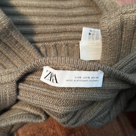 Zara knit crop top tank - Picture 3 of 3